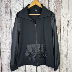 Under Armour Women’s Lux‎ Fitted Black Track Jacket Full Zip Pockets Size Large